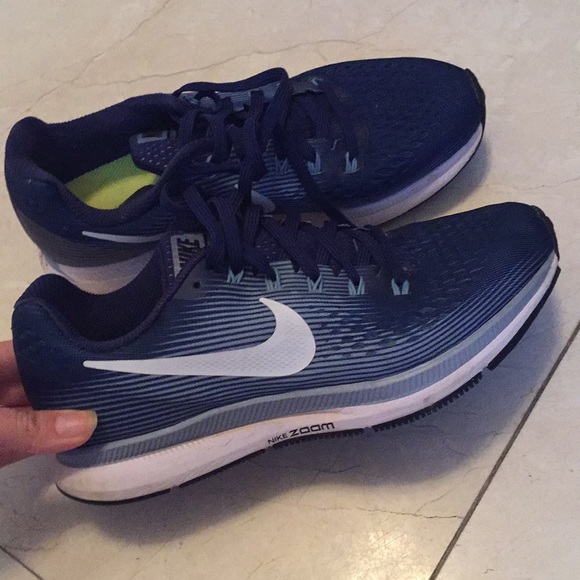 Nike Shoes - Nike Zoom 2017